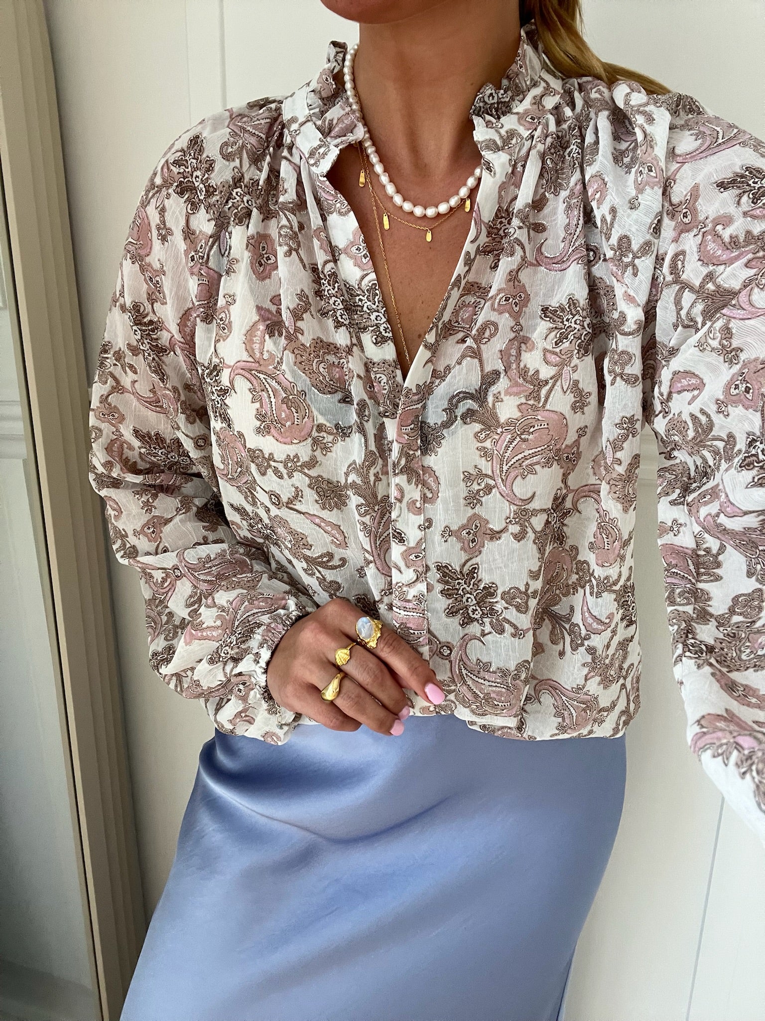 Neo Noir Cobie Glitter Paisley Bluse White