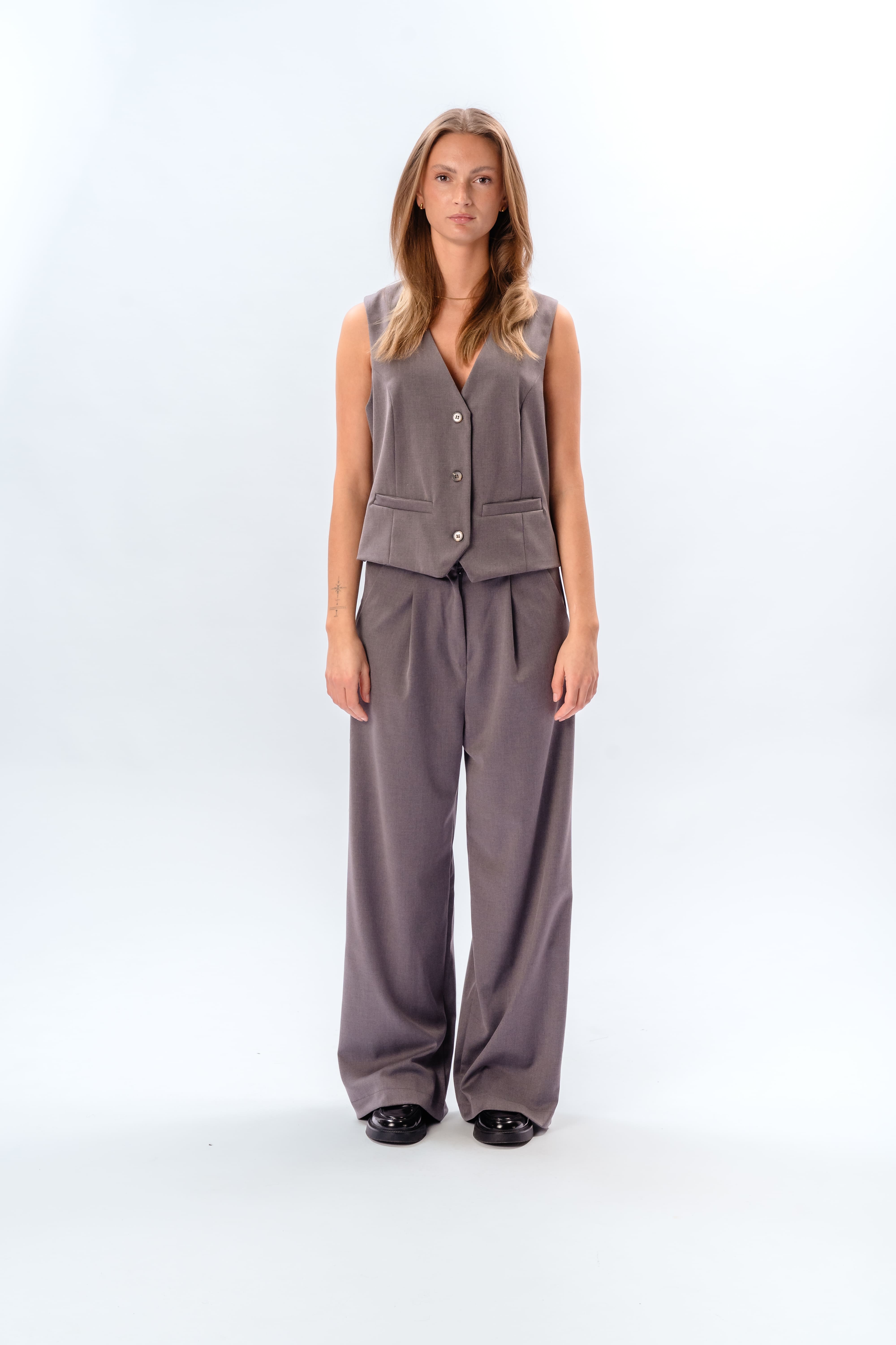 Nadia Vest og Pants (Mørke grå) - Pakketilbud
