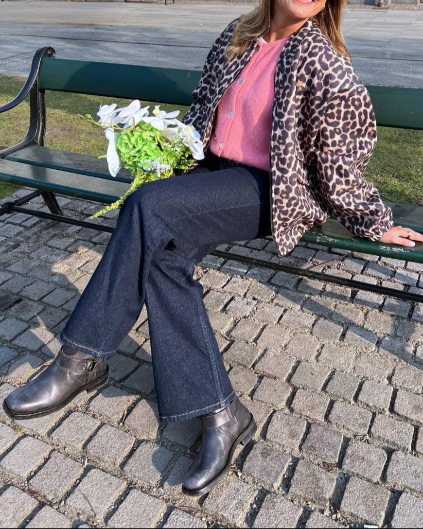 Black Colour Leo Bomber Jakke Leopard