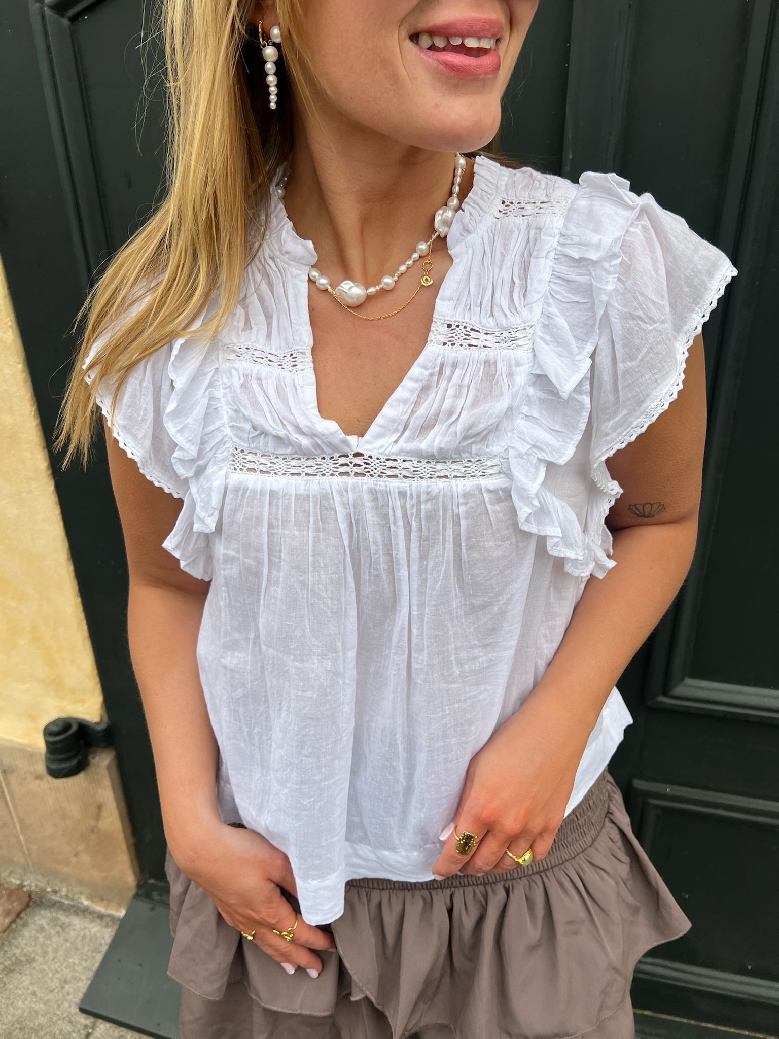 Neo Noir Jayla S Voile Top NOS25 White