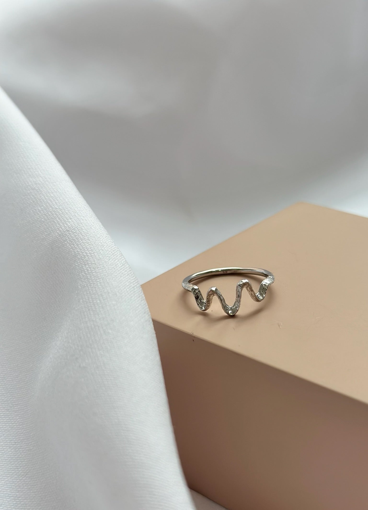 Maanesten Sonar Ring