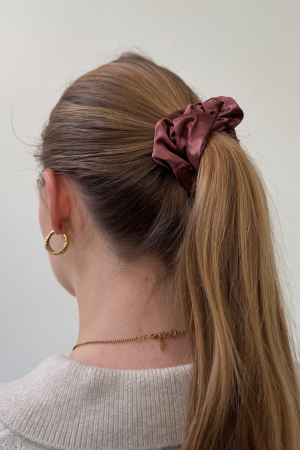Satin Scrunchie - Mørk Lilla