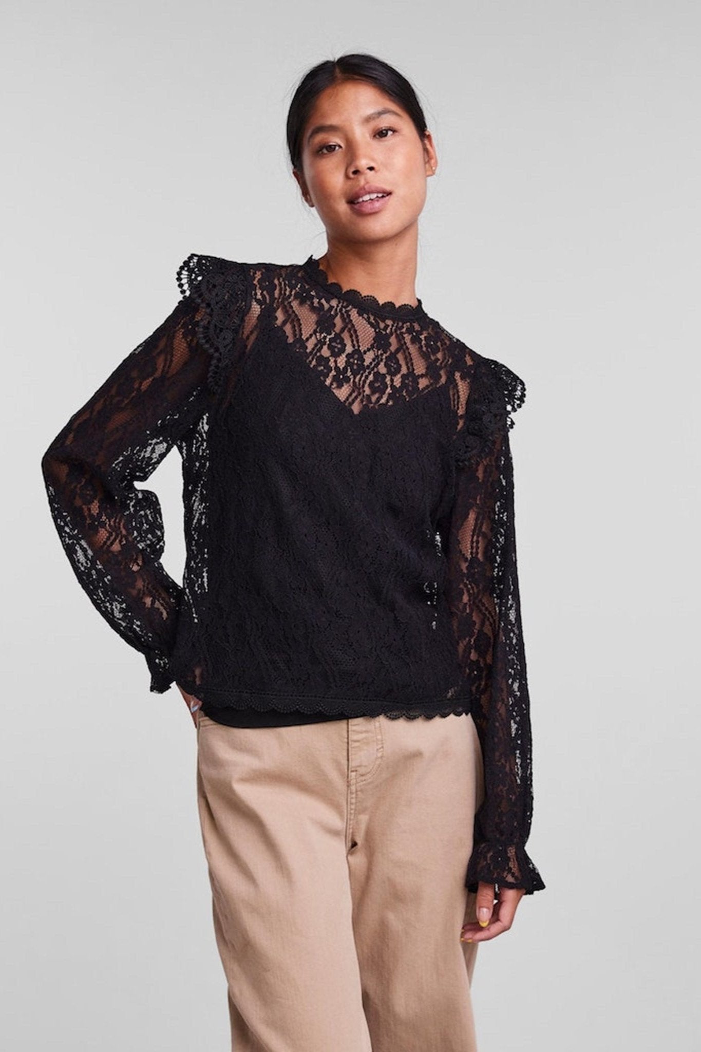 Allie Lace Bluse - Sort Online