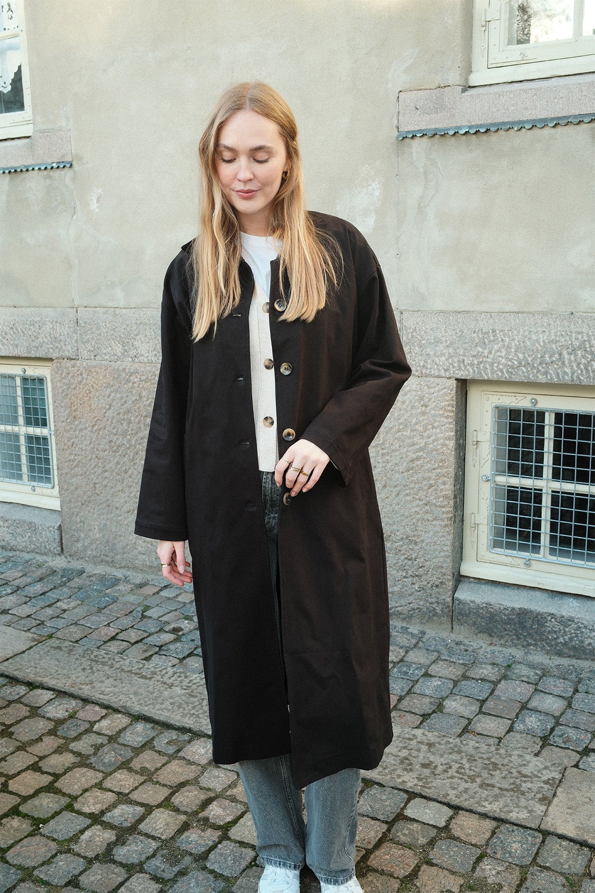 carla-trenchcoat-sort_2.jpg Carla Trenchcoat - Sort