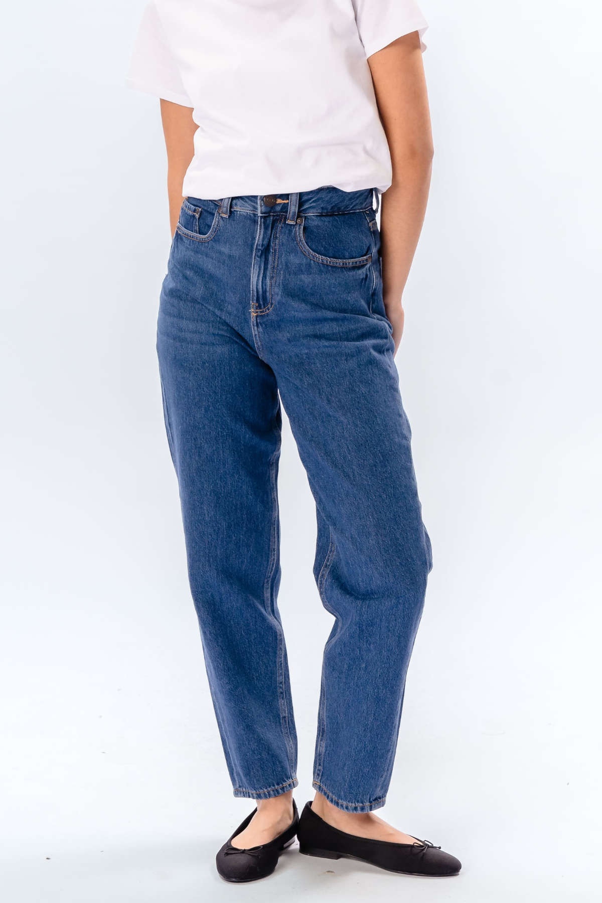 De Originale Performance Mom Jeans - Medium Blue Denim Hot på udsalg