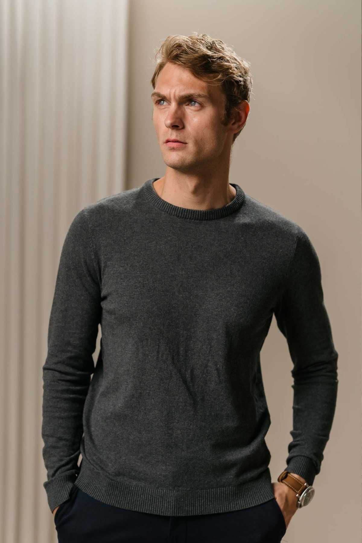 pullover-rundhals-charcoal-melange_1.jpg Pullover Rundhals - Charcoal Melange Udsalg