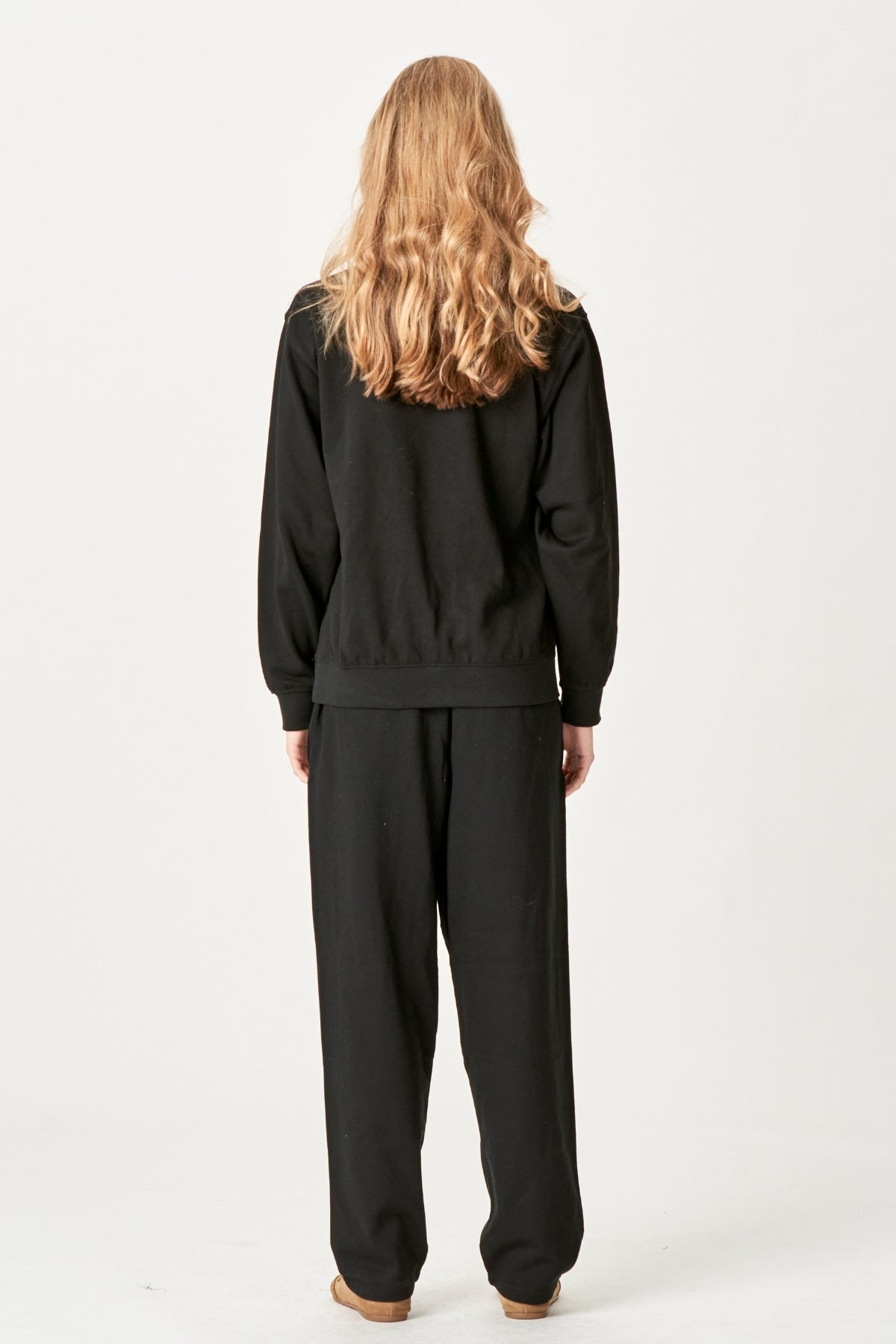 originalt-jogging-saet-sort-pakketilbud-dame_1.jpg Originalt Jogging Sæt (Sort) – Pakketilbud (Dame)