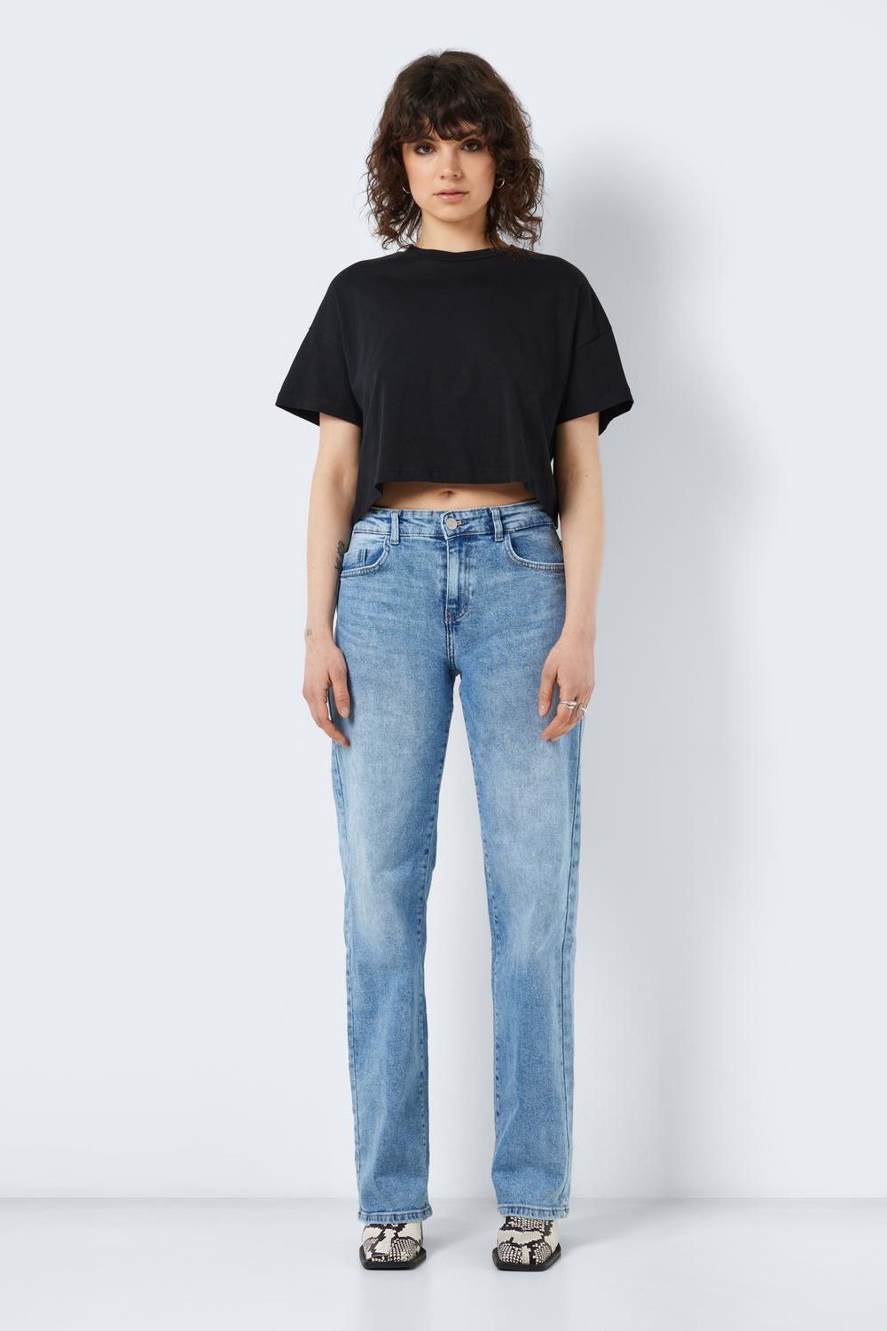 Alena S/s O-neck Semicrop Top