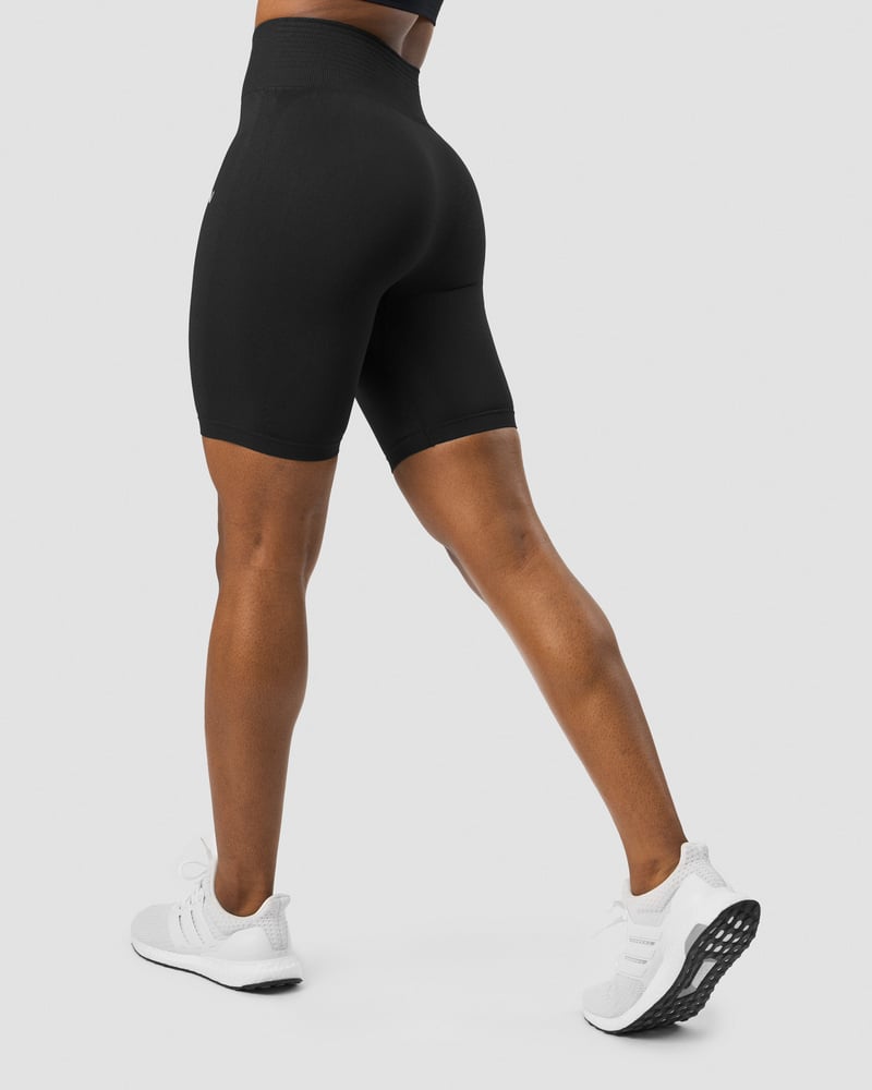 Define Seamless Biker Shorts