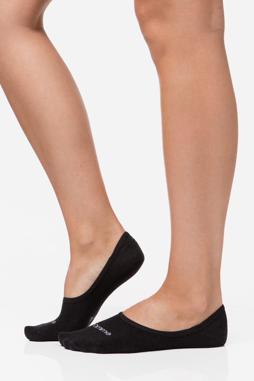 2-Pack Bamboo No Show Socks