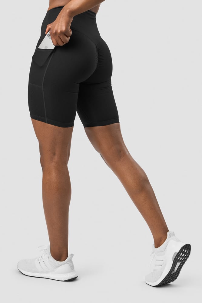 Scrunch pocket biker shorts