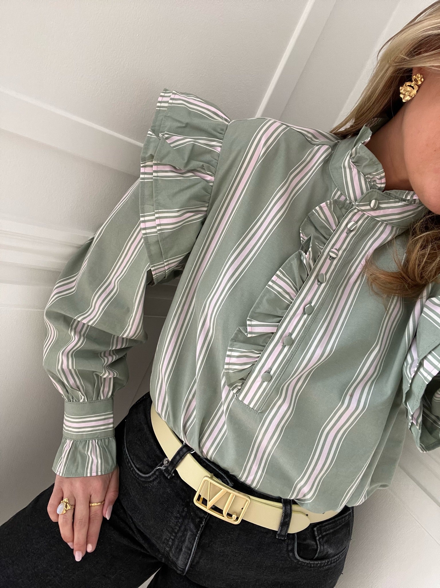 Only Malou LS Frill Stripe Skjorte Hedge Green/Pink Lady