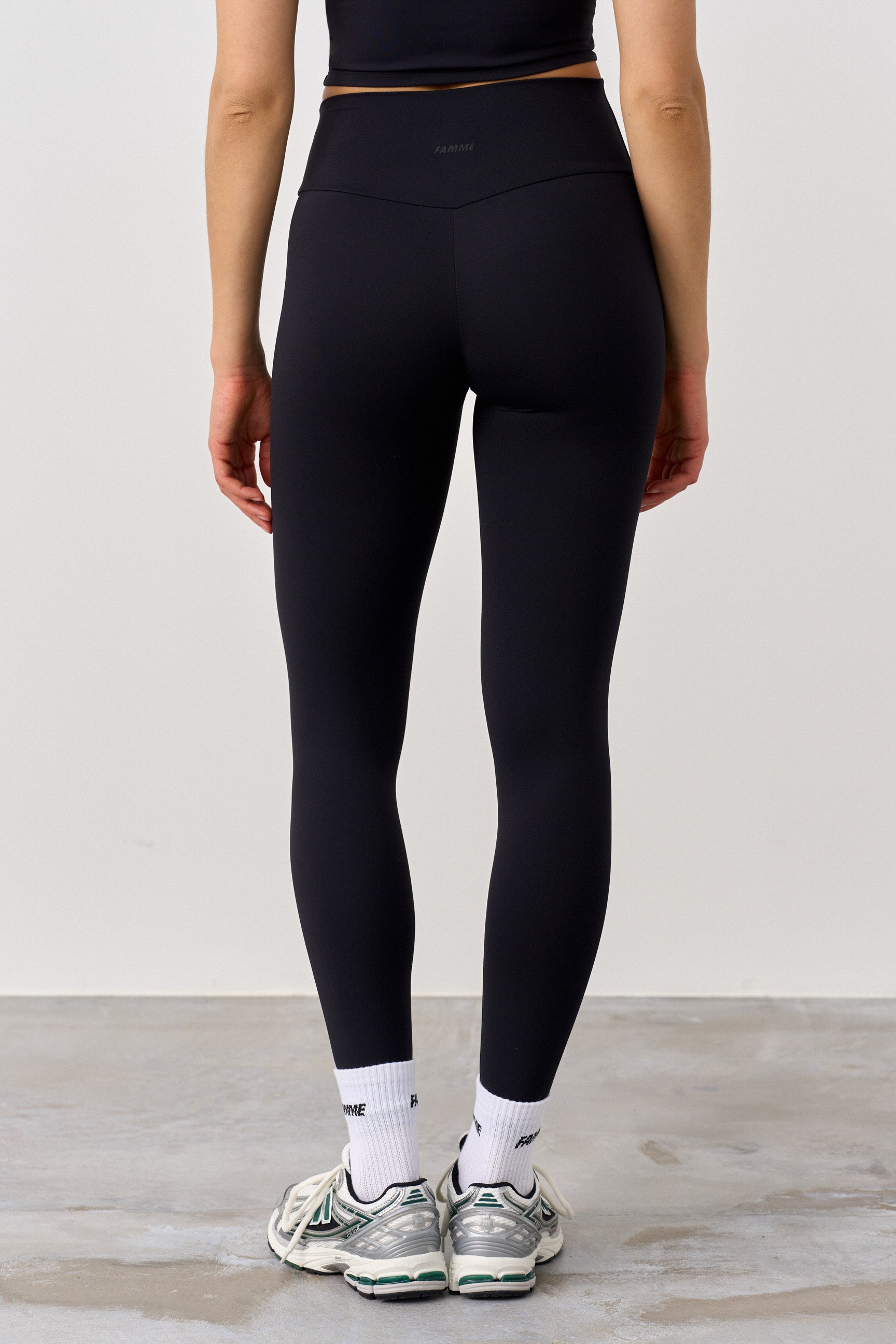 Signature Leggings