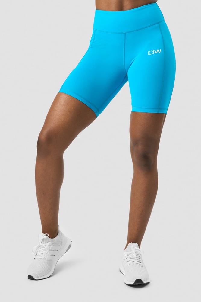 Scrunch v-shape pocket biker shorts