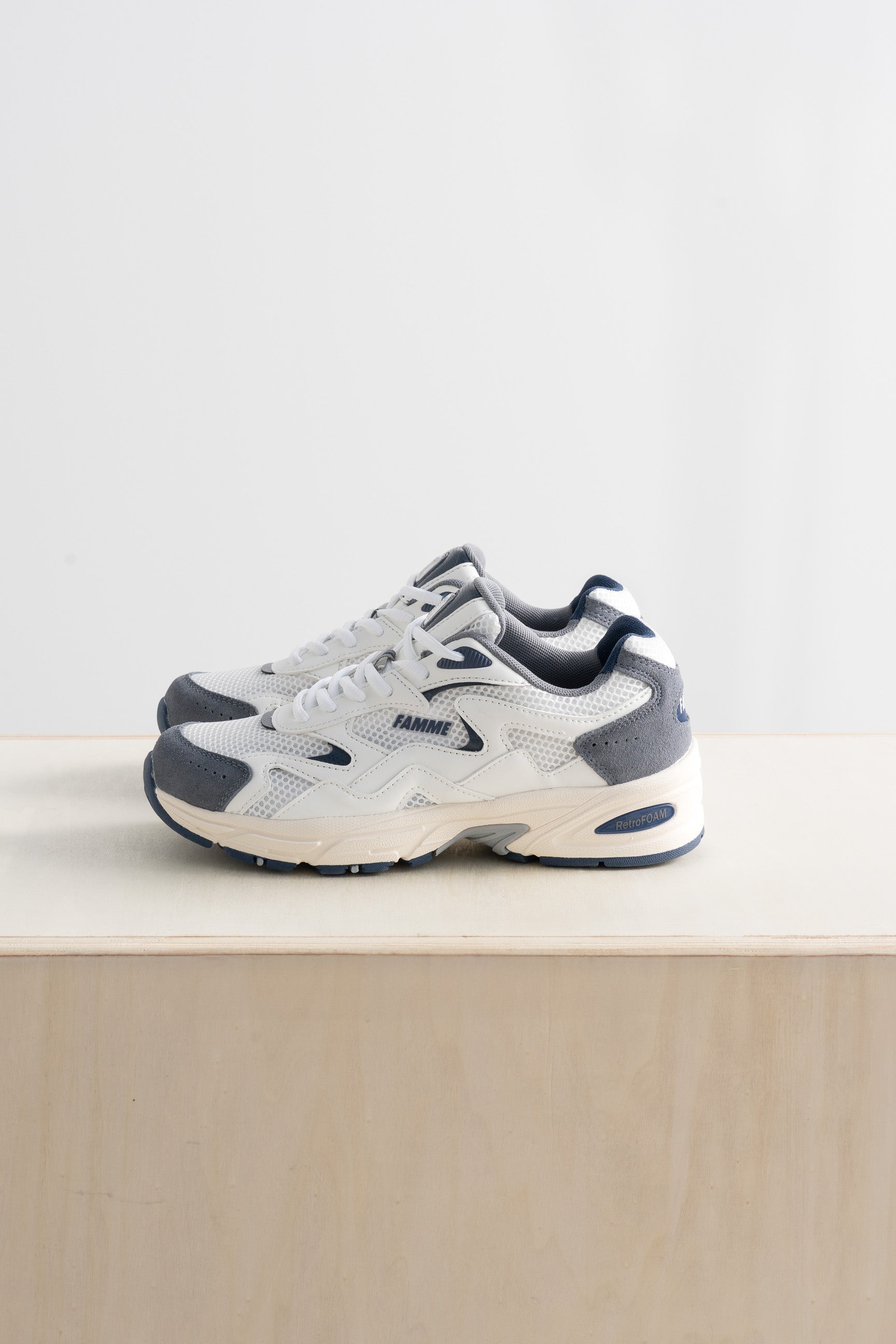 90S Trainers
