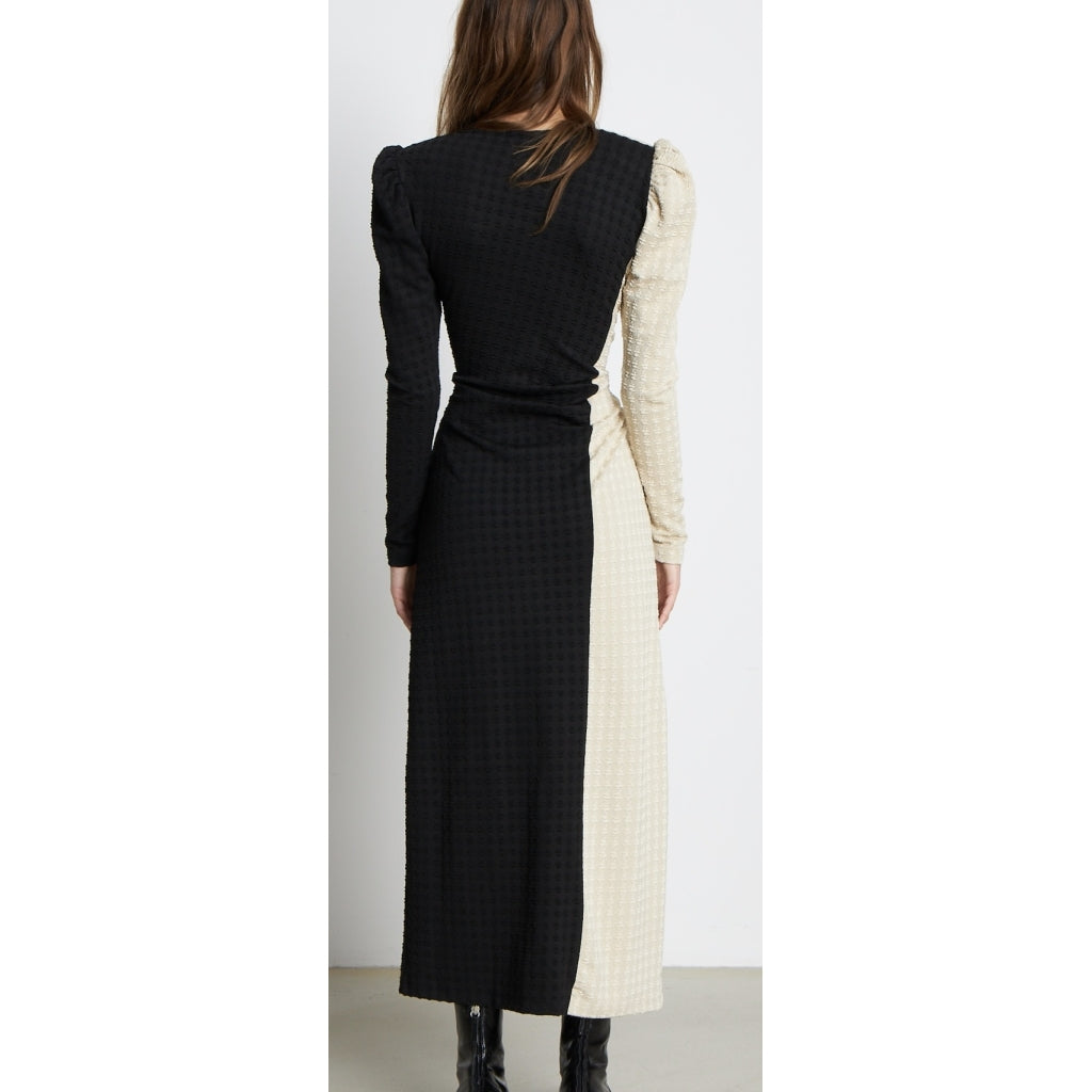 Stella Nova Odina Long V-Neck Jersey Kjole Creme/Black Online