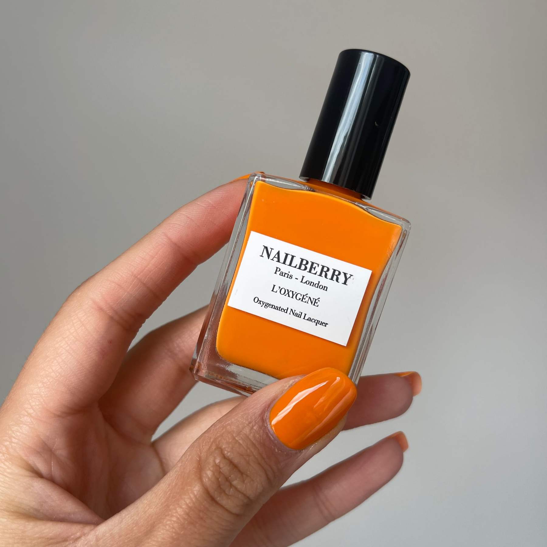Nailberry Spontaneous Neglelak