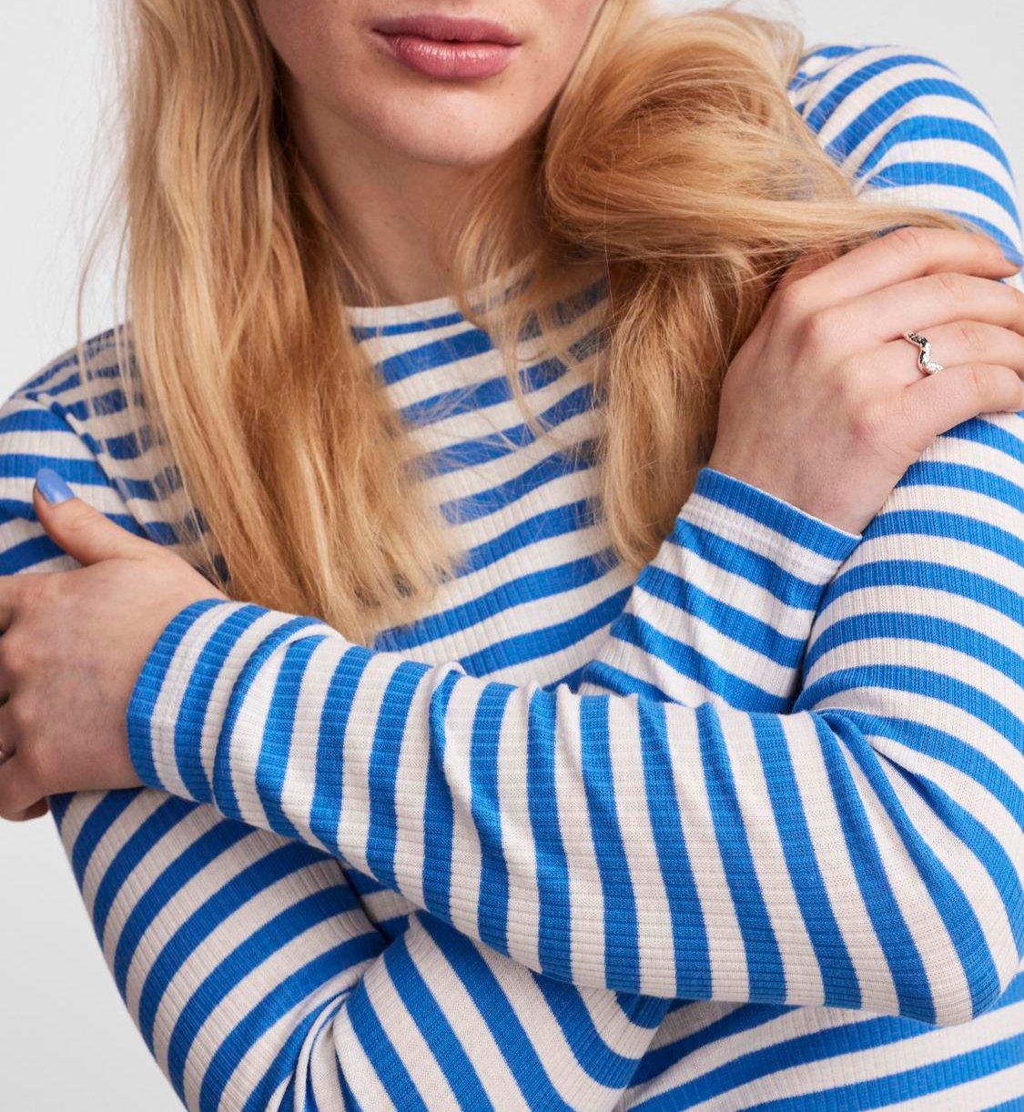 Pieces Ruka LS Top French Blue/Cloud Dancer NOA25