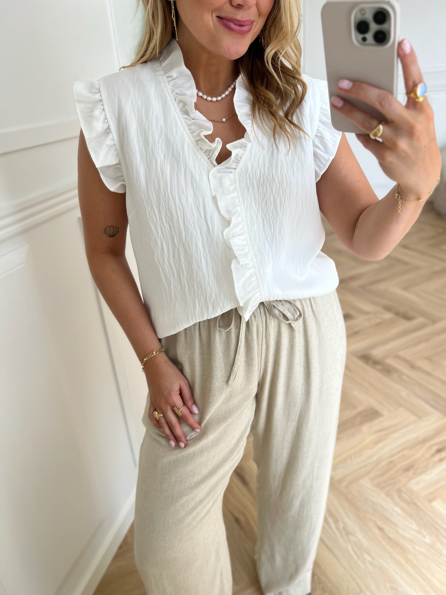 Co'Couture Sueda Frill Top White