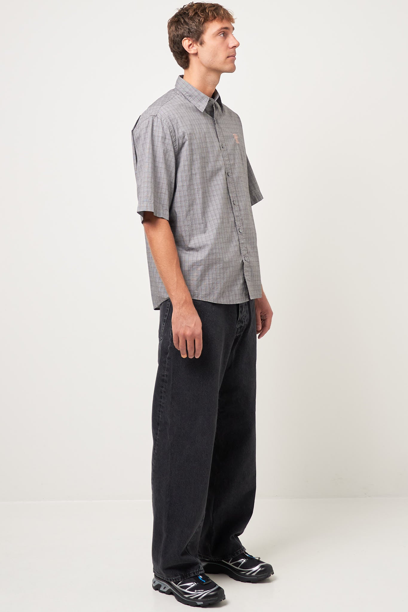 Short Sleeve Button-Up Shirt Grey