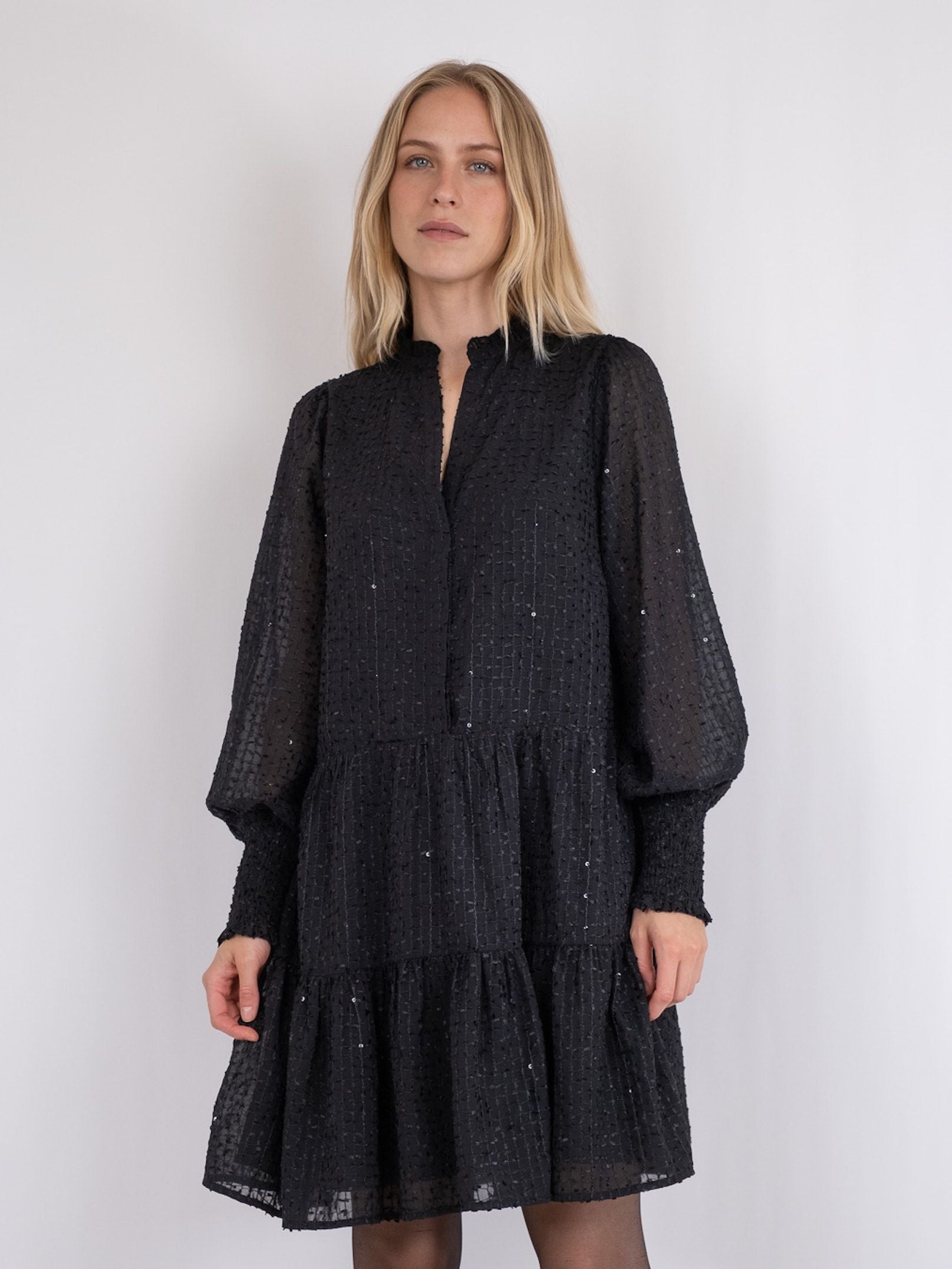 Neo Noir Blunt Glam Kjole Black