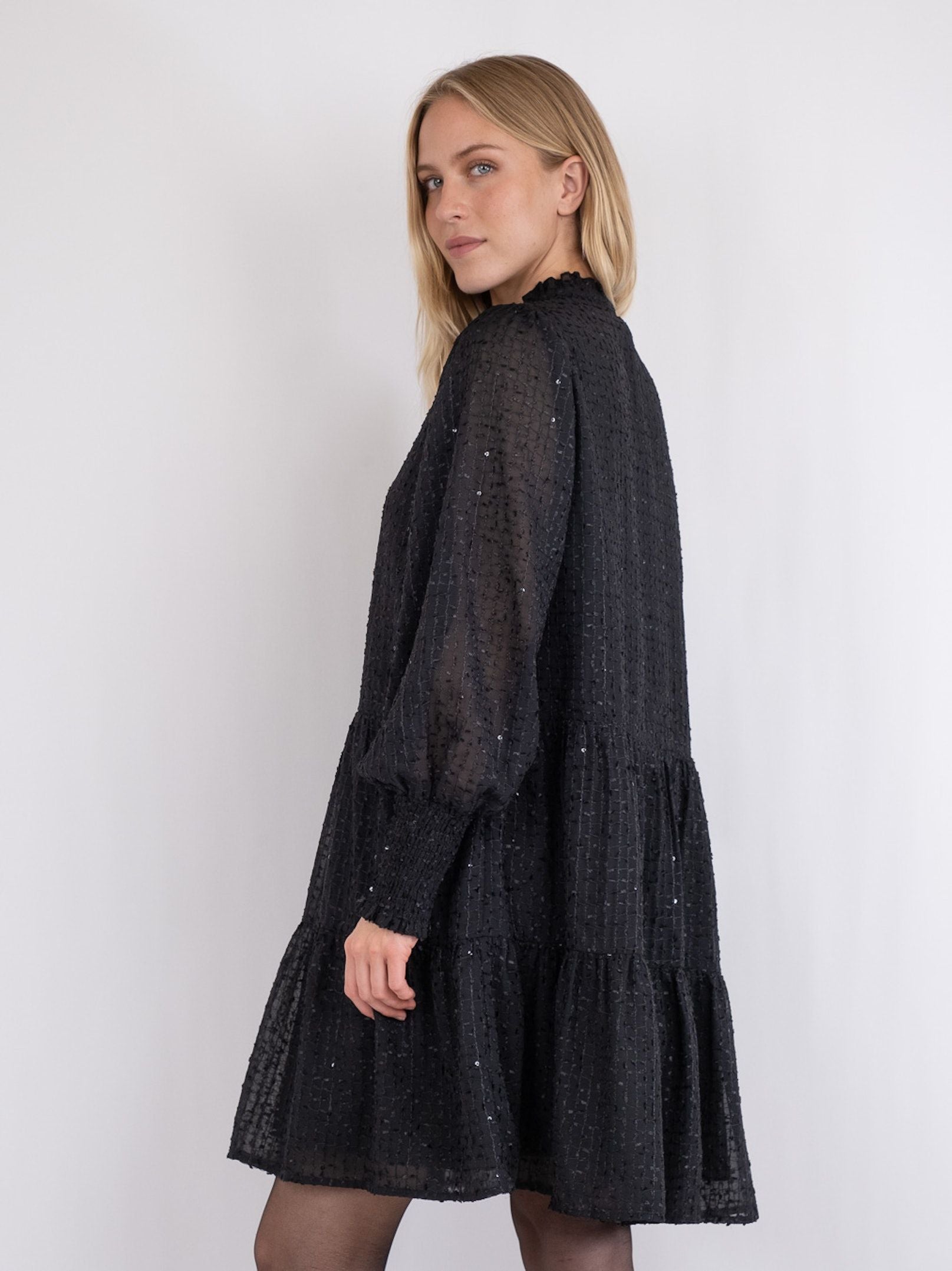 Neo Noir Blunt Glam Kjole Black