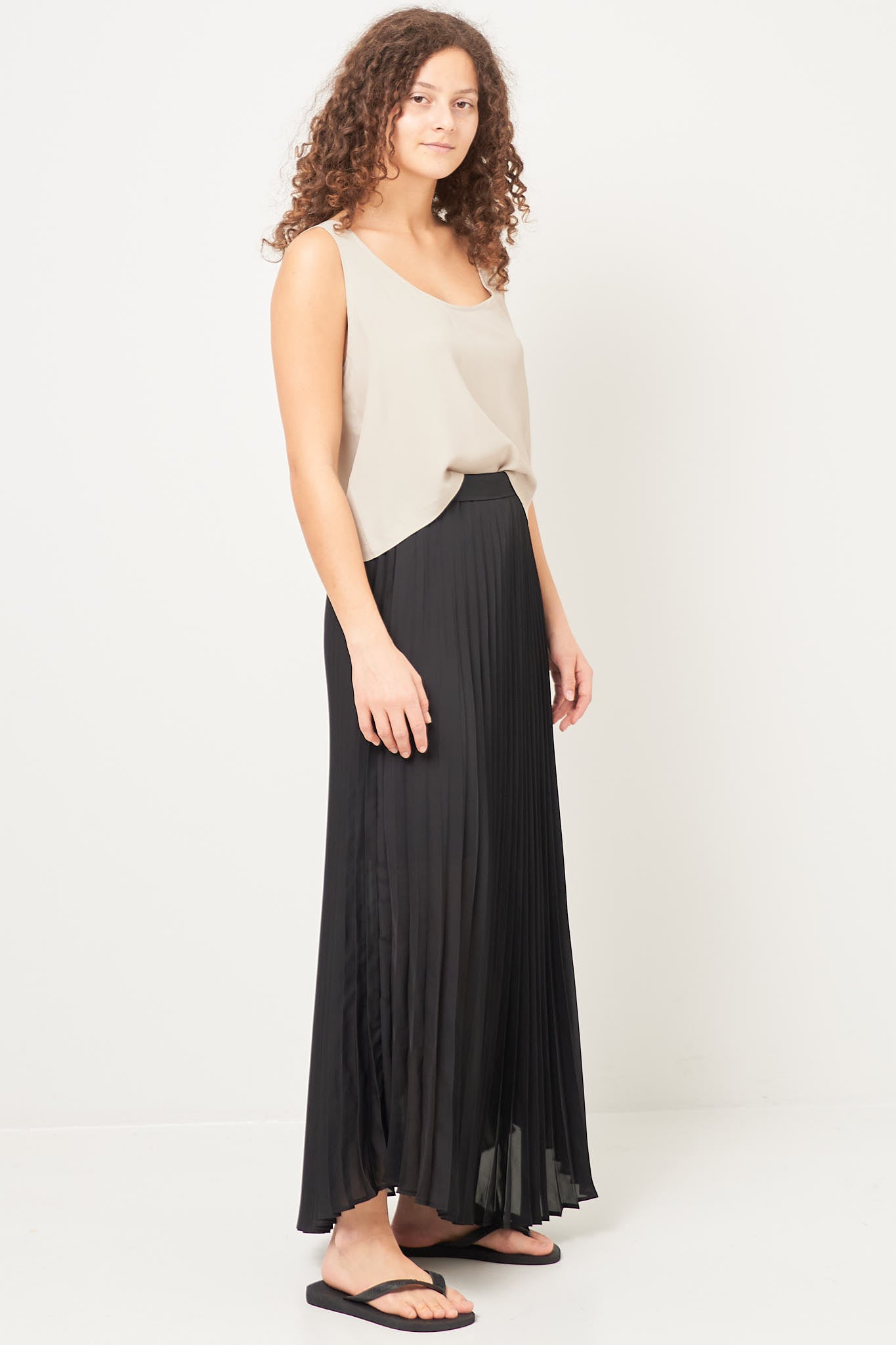 Pleated Skirt Black Online nu