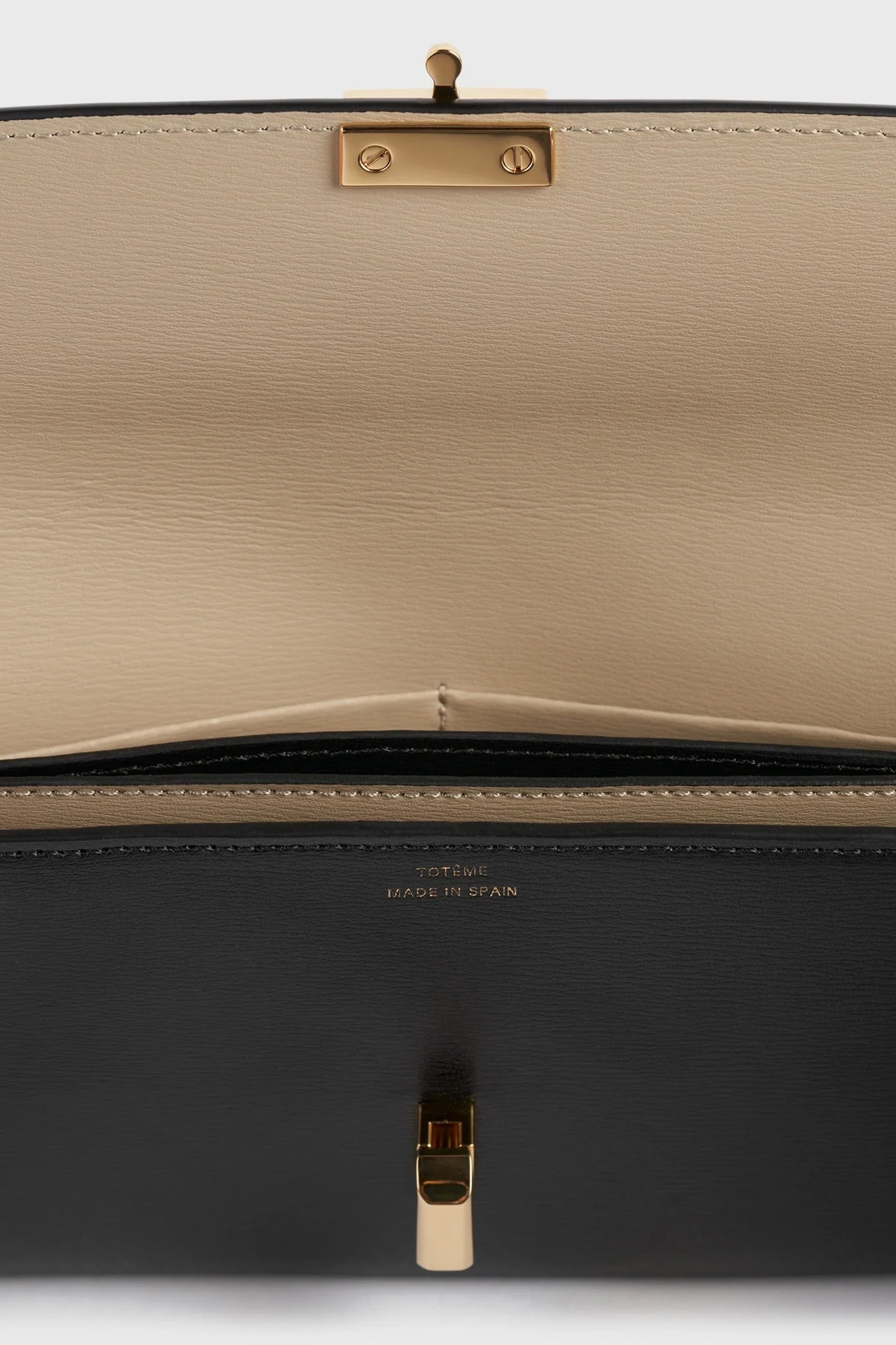 T-Lock Leather Wallet Black Rabat