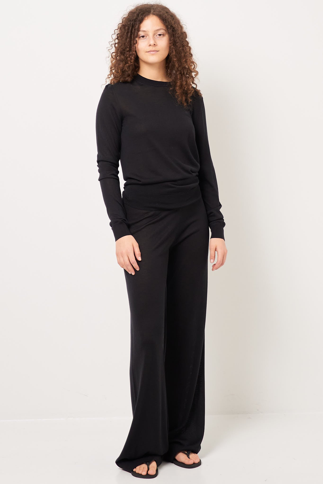 Fine Crew-Neck Knit Black