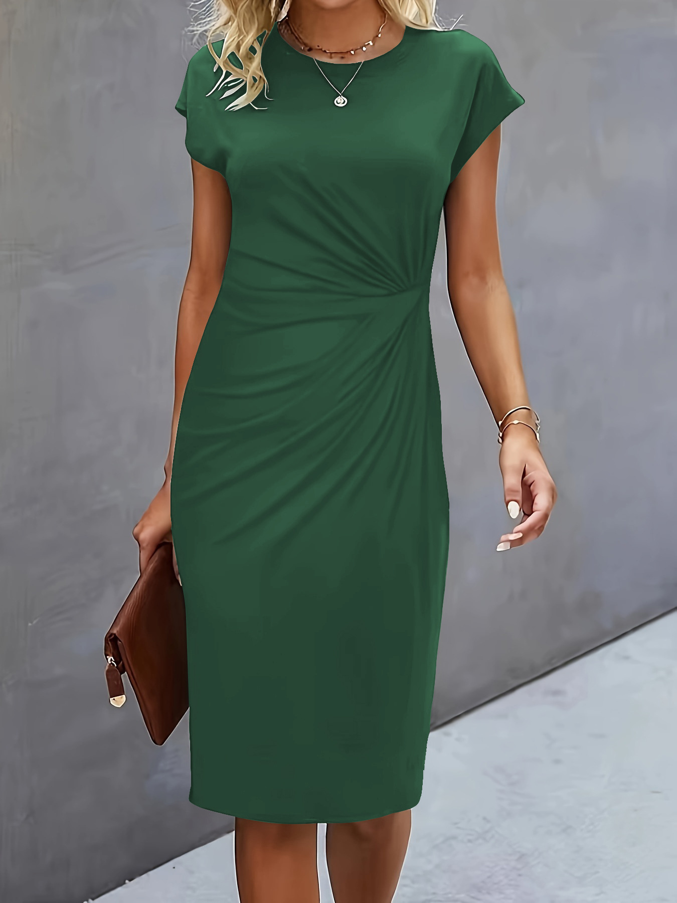 Kristine | Elegant udslået kjole Online