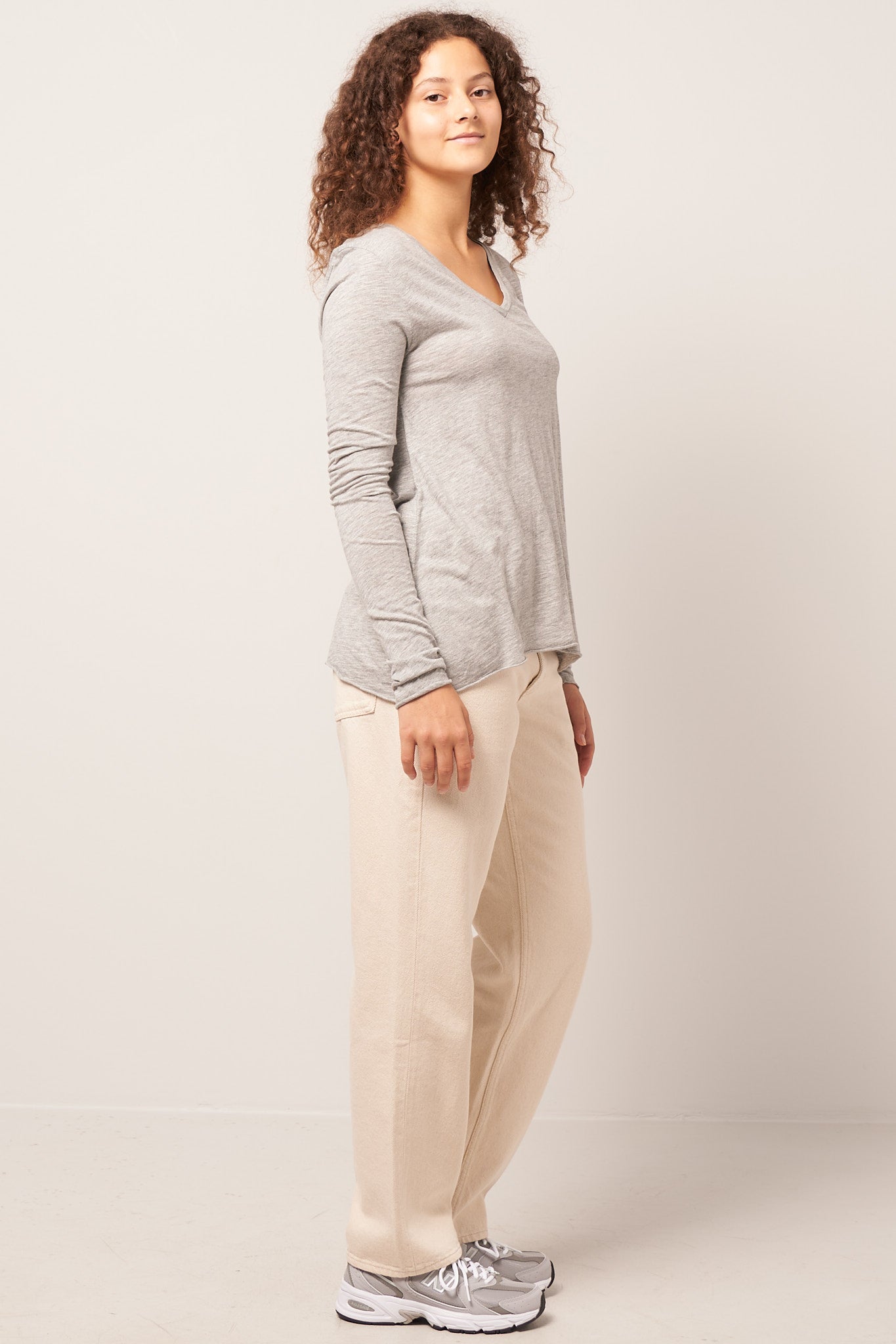 Jacksonville V-neck LS T-shirt Heather Grey Hot på udsalg
