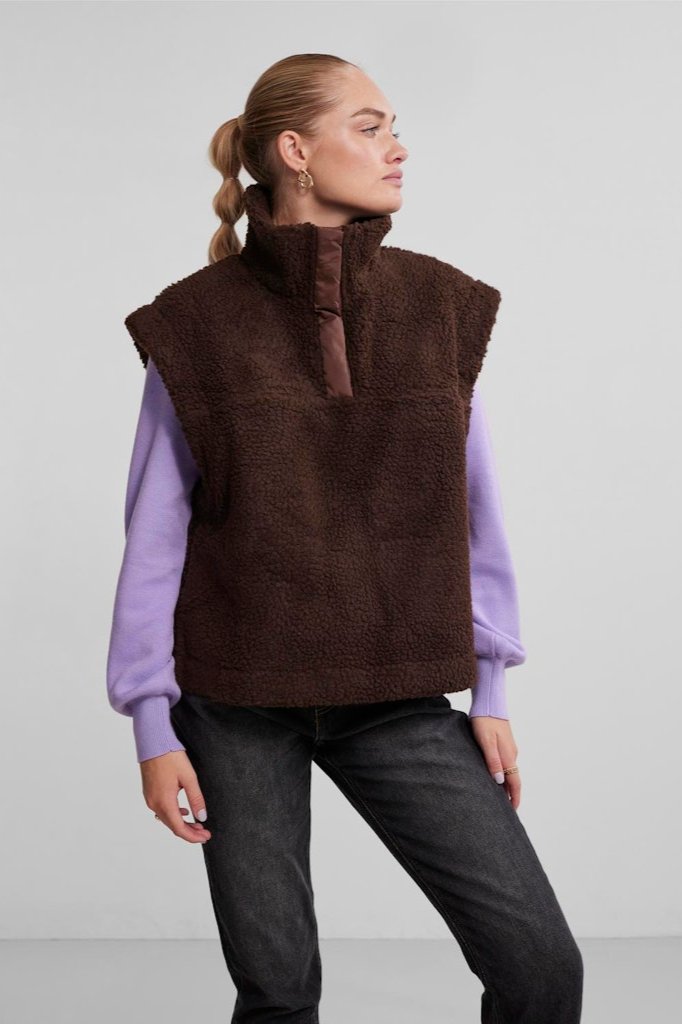 Daisy Vest - Chicory Coffee