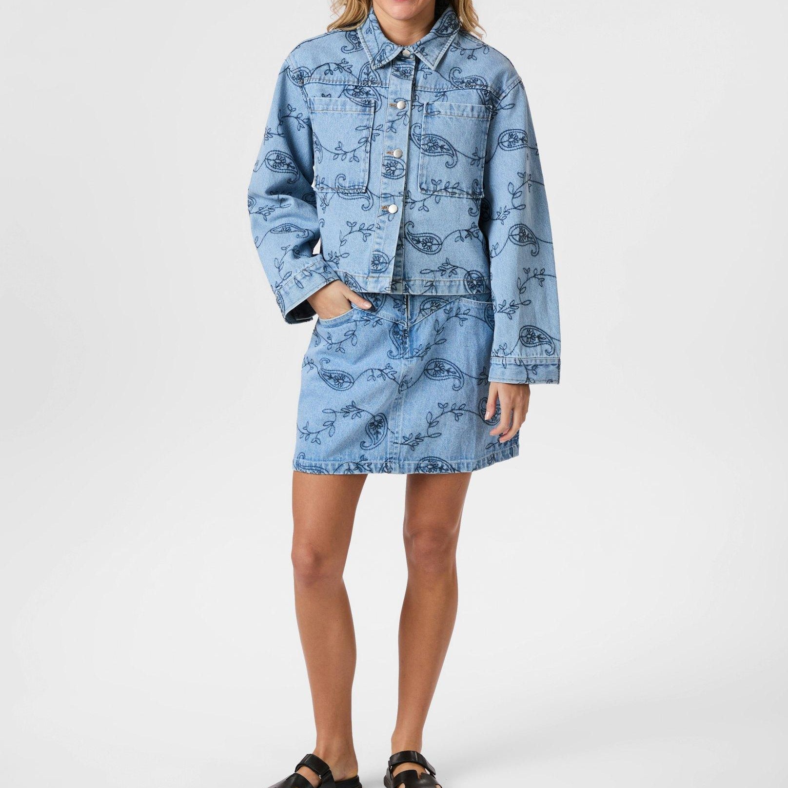 Neo Noir Emilia Embroidery Jakke Blue (Forudbestilling lev. maj) Online