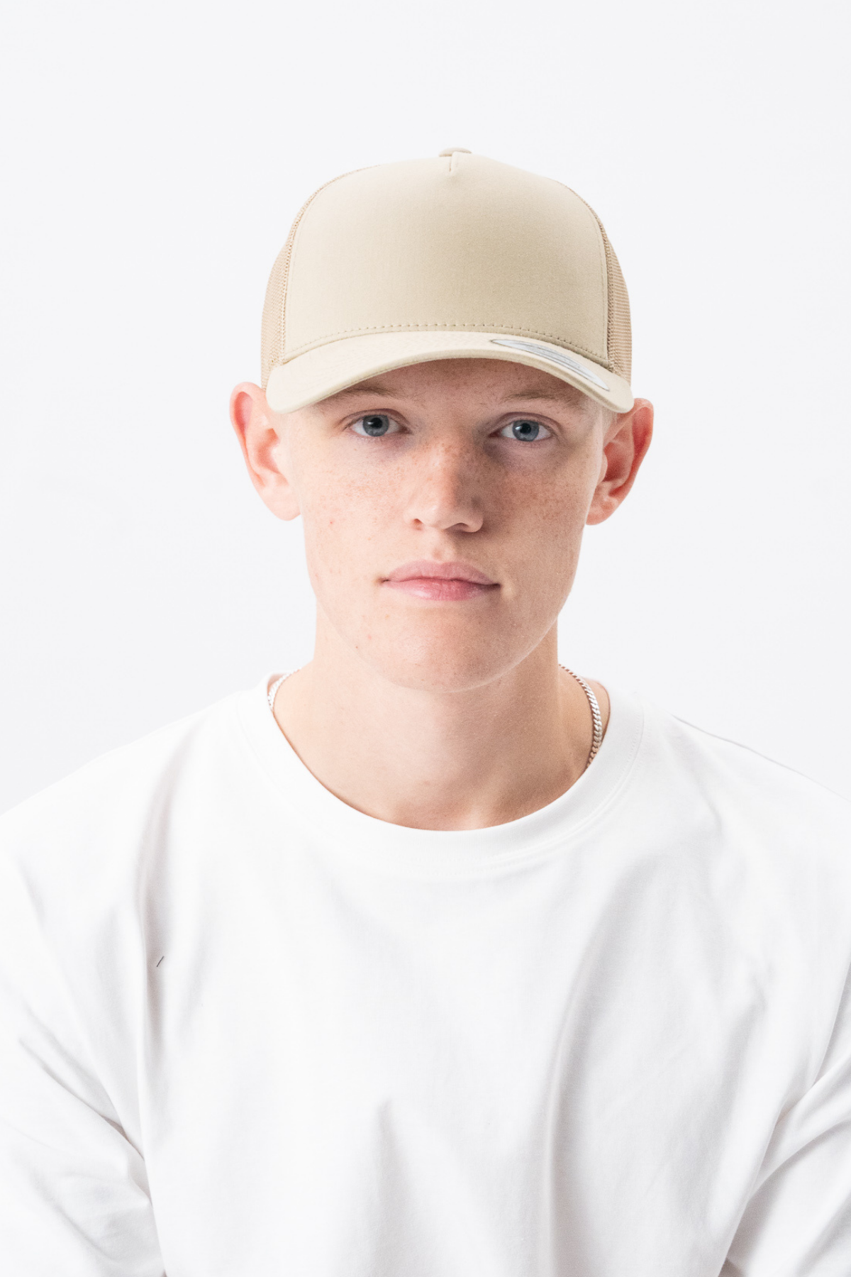 Retro Trucker Cap - Khaki Levere