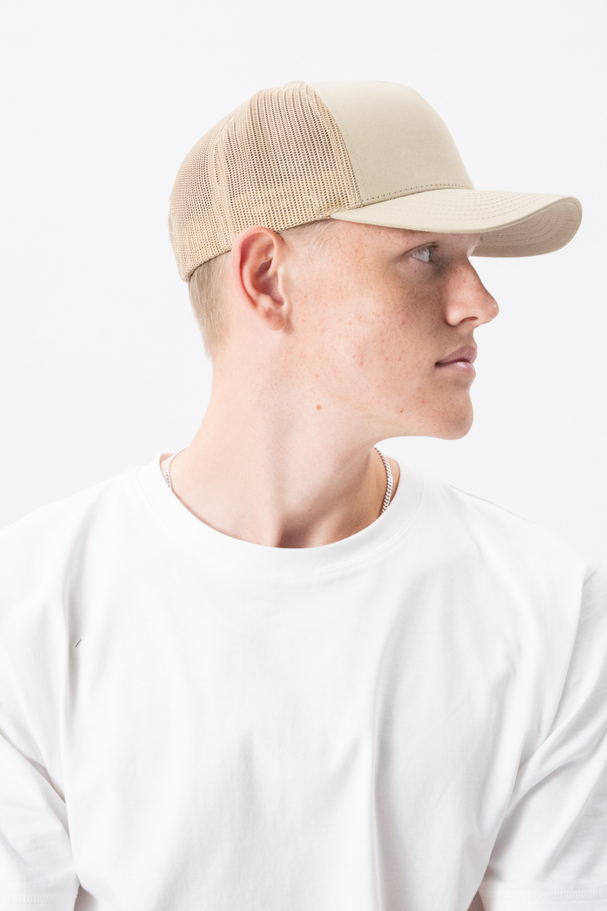 Retro Trucker Cap - Khaki Levere