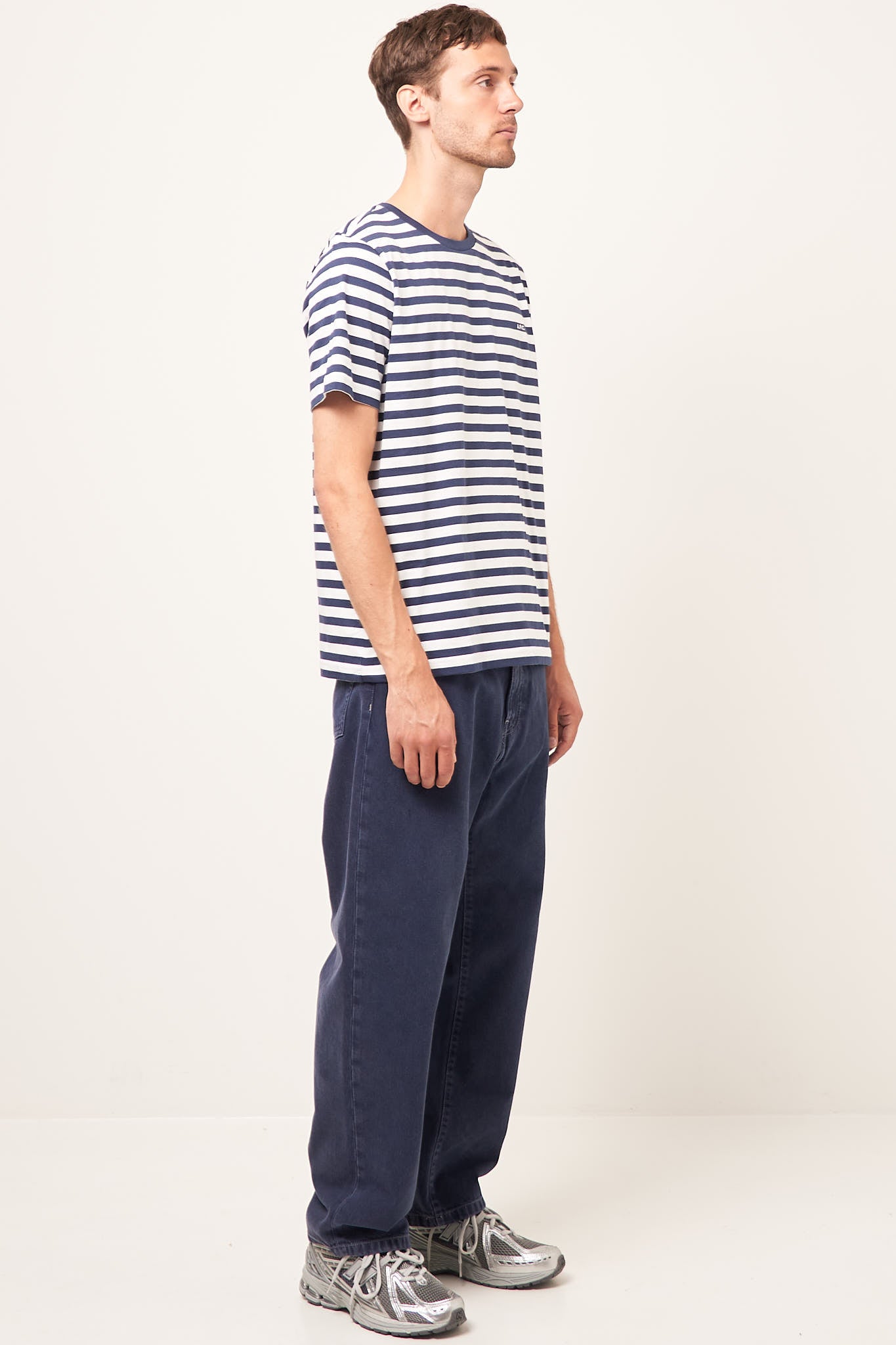 Standard APC T-Shirt Brodee Raye Dark Navy Hot på udsalg