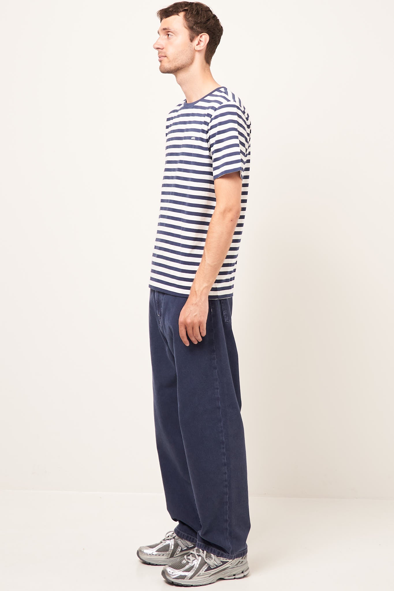 Standard APC T-Shirt Brodee Raye Dark Navy Hot på udsalg