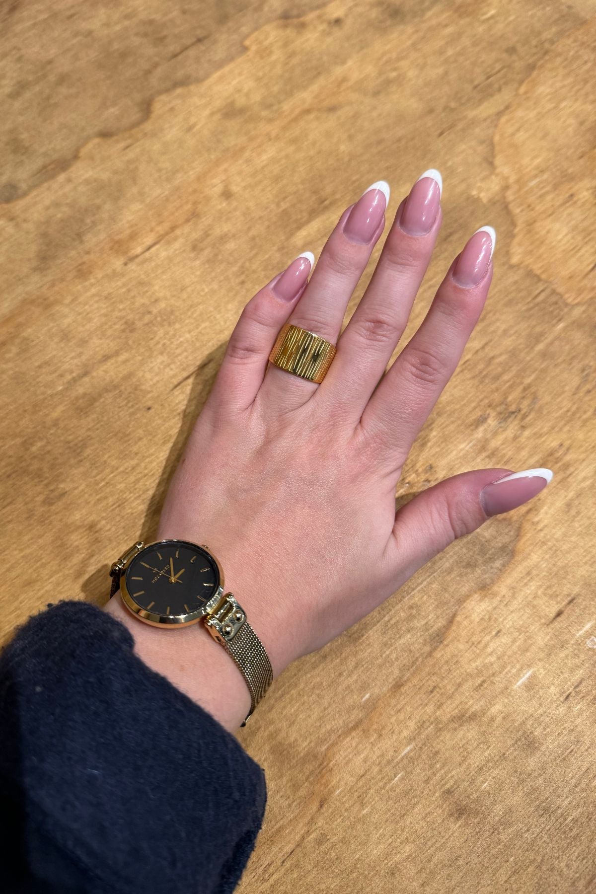 Wide Band MN567 Åben Ring - Guld (Sample)