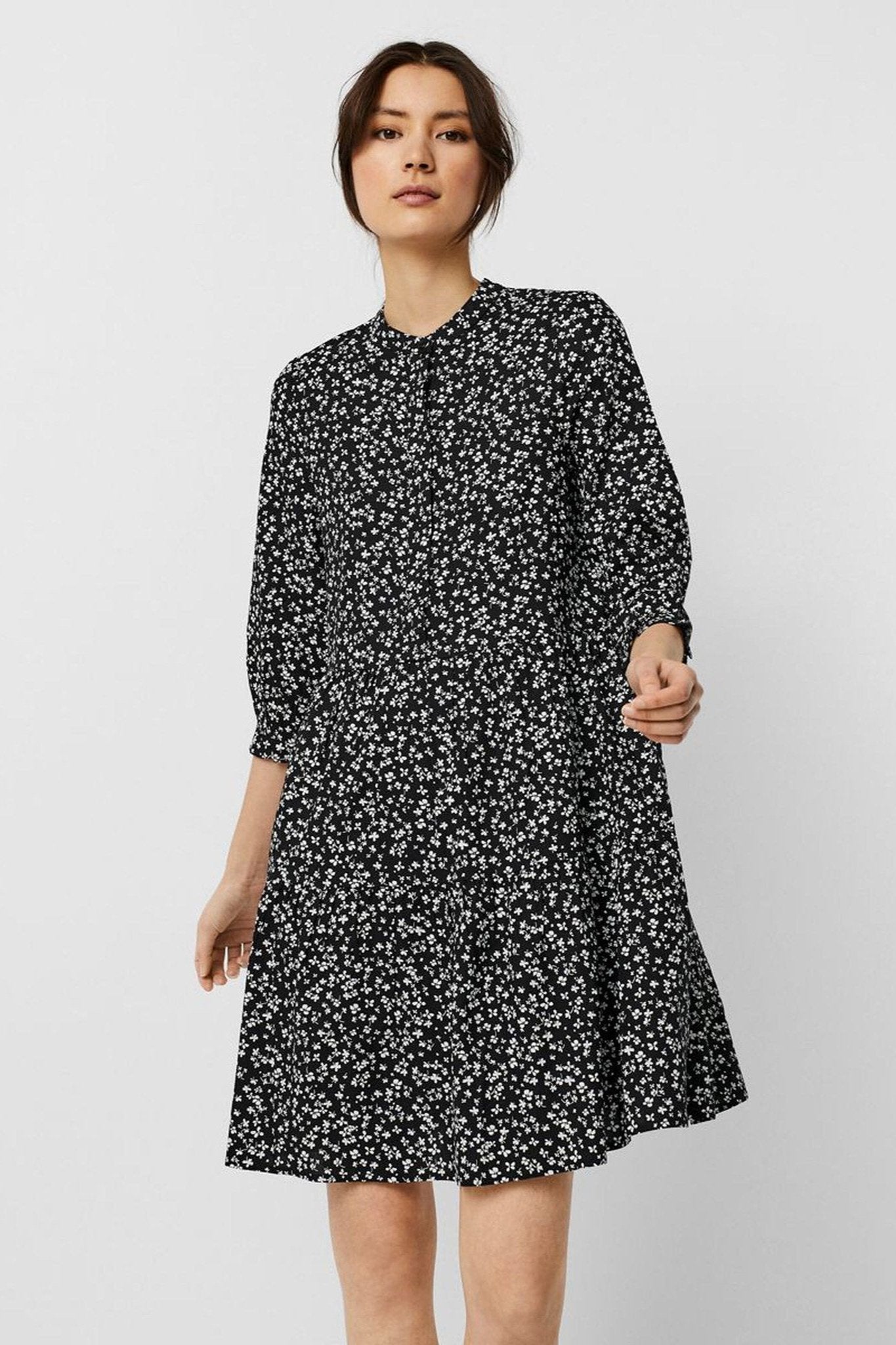 Simone mini kjole - Sortblomstret