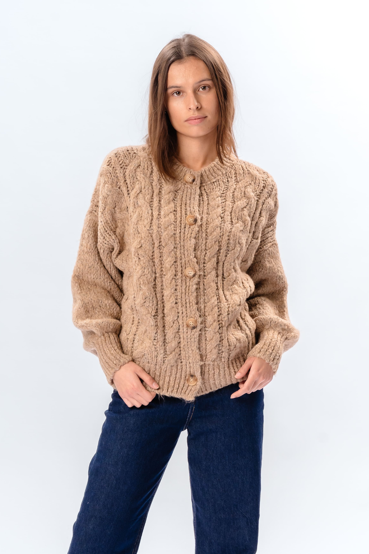 Botton Knit - Beige