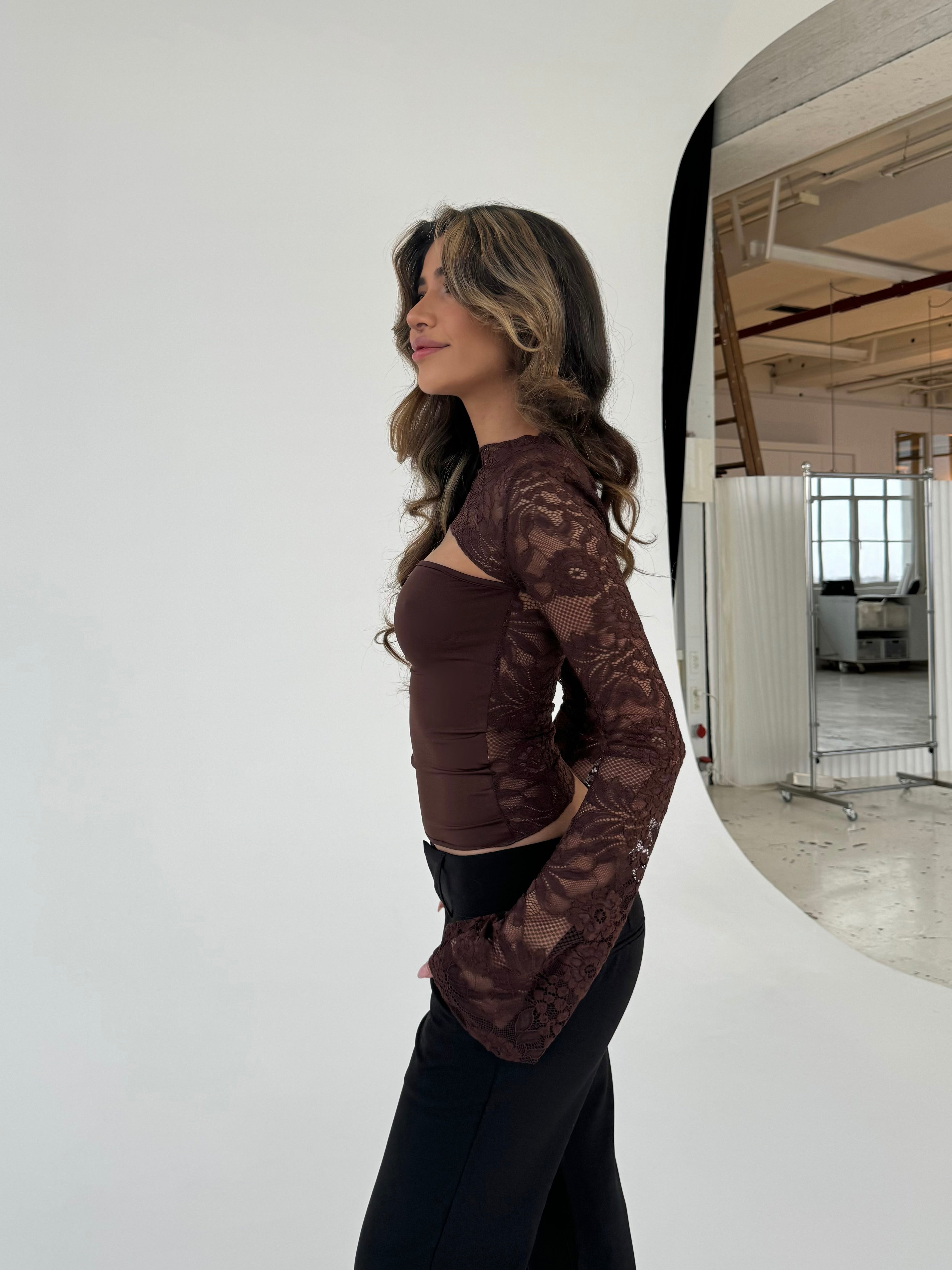 Lara lace long sleeve top - mørk brun